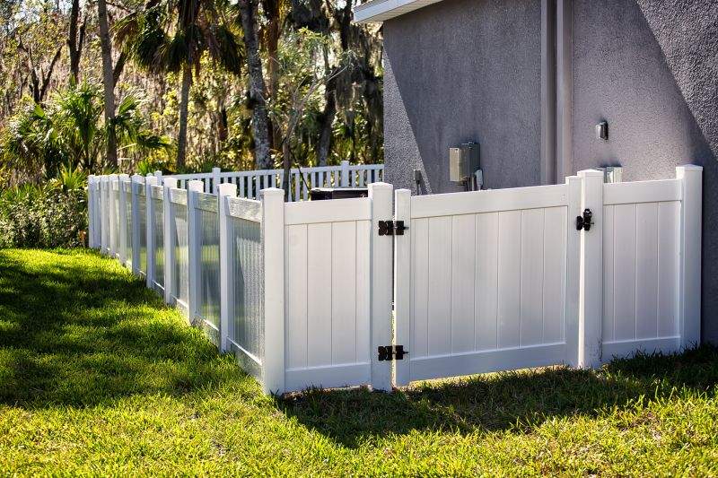 Finished Pvc Fence with Gate